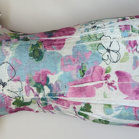 KOMAROV | White & Floral Long Crinkle Dress with Cap Flutter Sleeves, Size S - Picture 4 of 16